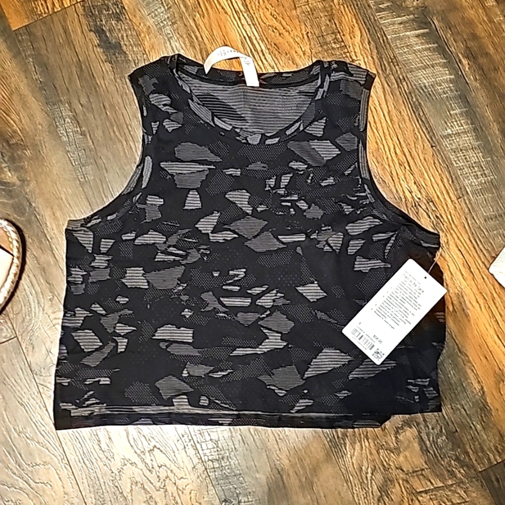 LULULEMON tank